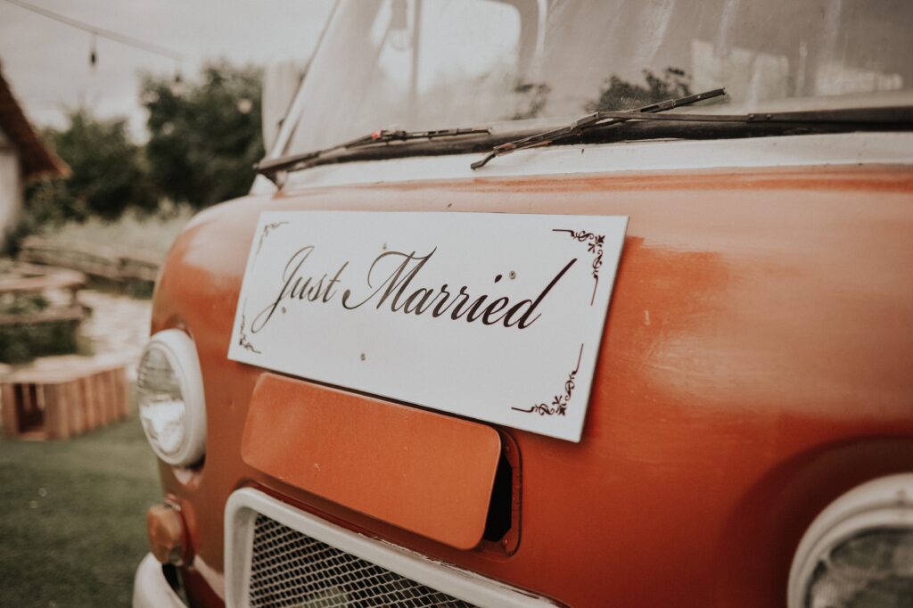 car with just married sign